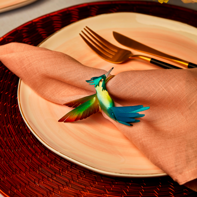 Bajo plato rojo legado de cobre